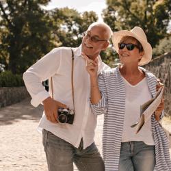 Cele mai bune oferte de excursii pentru seniori